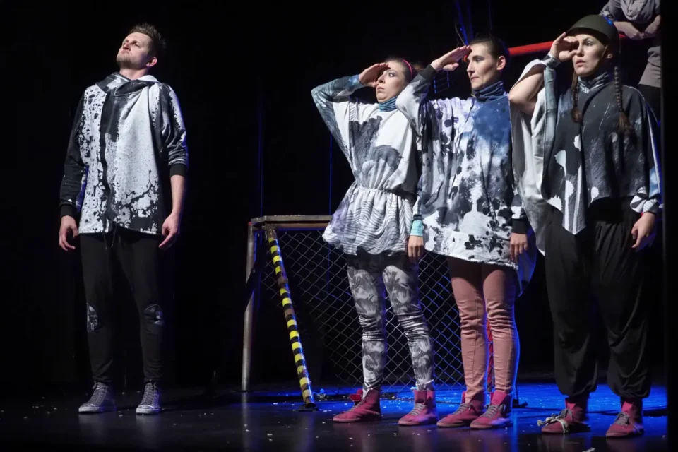 18 06 2017 LUBLIN UL JEZUICKA TEATR STARY PRZEDSTAWIENIE DLA DZIECI PT „ DZIOB W DZIOB ” - MIEJSKIE CENTRUM KULTURY W TYCHACH FOT. WOJCIECH NIESPIALOWSKI