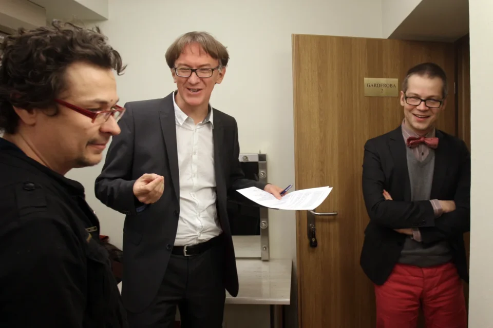 12 02 2013 UL JEZUICKA LUBLIN TEATR STARY  Spotkania Bitwa o kulture Czy Facebook moze byc dobry dla kultury Prowadzenie Roman Pawlowski