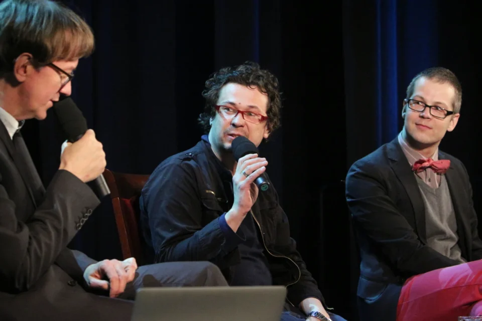 12 02 2013 UL JEZUICKA LUBLIN TEATR STARY  Spotkania Bitwa o kulture Czy Facebook moze byc dobry dla kultury Prowadzenie Roman Pawlowski