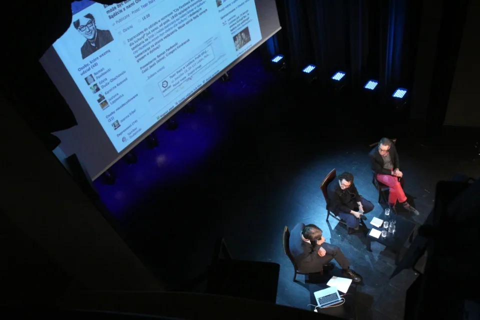 12 02 2013 UL JEZUICKA LUBLIN TEATR STARY  Spotkania Bitwa o kulture Czy Facebook moze byc dobry dla kultury Prowadzenie Roman Pawlowski