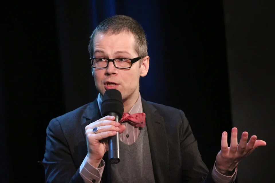 12 02 2013 UL JEZUICKA LUBLIN TEATR STARY  Spotkania Bitwa o kulture Czy Facebook moze byc dobry dla kultury Prowadzenie Roman Pawlowski