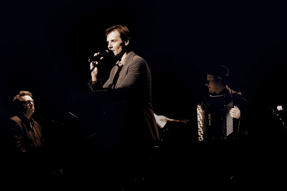 OLYMPUS DIGITAL CAMERA          09 03 2016 LUBLIN KONCERT Tango Fogg FOT DOROTA AWIORKO