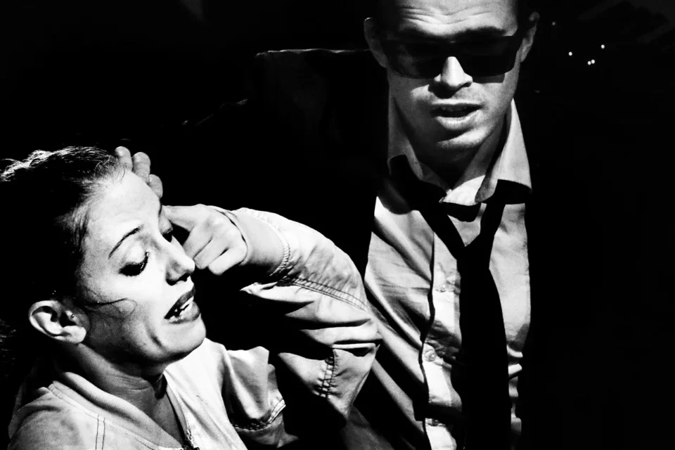 OLYMPUS DIGITAL CAMERA          20 11 2015 UL JEZUICKA LUBLIN TEATR STARY SPEKTAKL GALGAN WROCLAWSKI TEATR WSPOLCZESNY FOT DOROTA AWIORKO