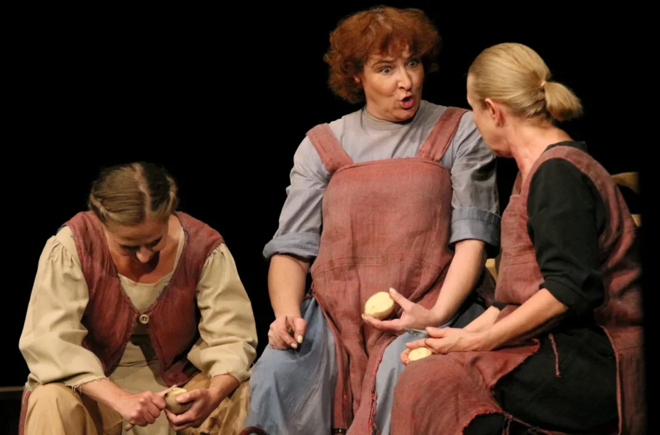 29 09 2012 LUBLIN TEATR STARY GARGANTUA I PANTAGRUEL STOWARZYSZENIE TEATRALNE BADOW FOT DOROTA AWIORKO - KLIMEK