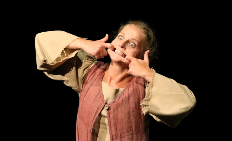 29 09 2012 LUBLIN TEATR STARY GARGANTUA I PANTAGRUEL STOWARZYSZENIE TEATRALNE BADOW FOT DOROTA AWIORKO - KLIMEK