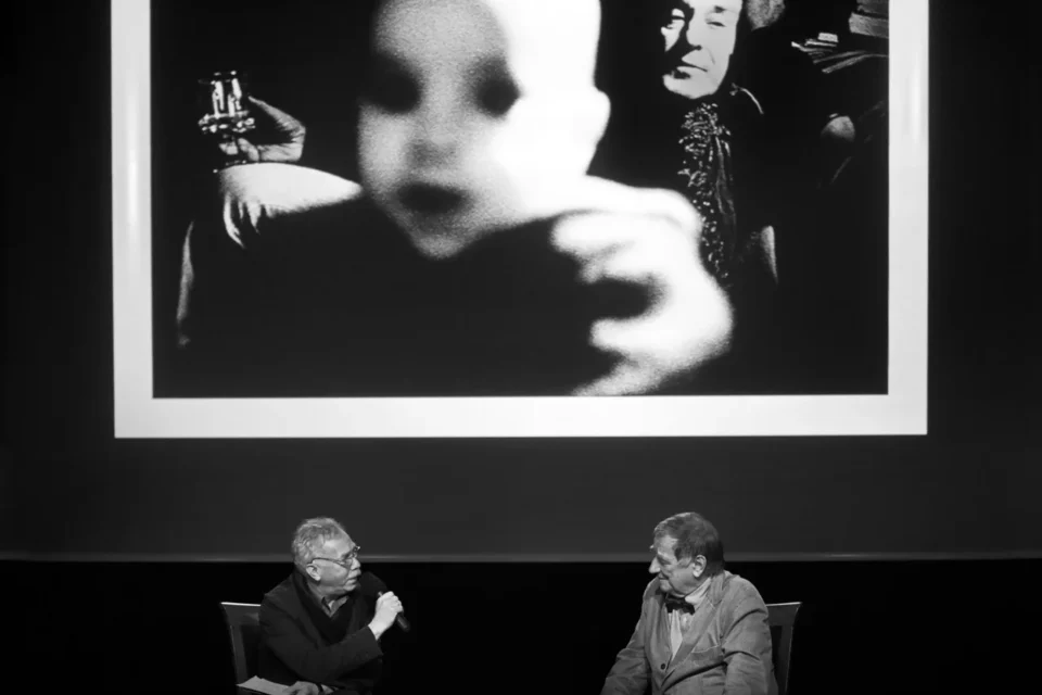 26 06 2014 LUBLIN UL JEZUICKA TEATR STARY SPOTKANIE Z KRZYSZTOFEM GIERALTOWSKIM PROWADZONE PRZEZ LESZKA MADZIKA FOT WOJCIECH NIESPIALOWSKI / TS