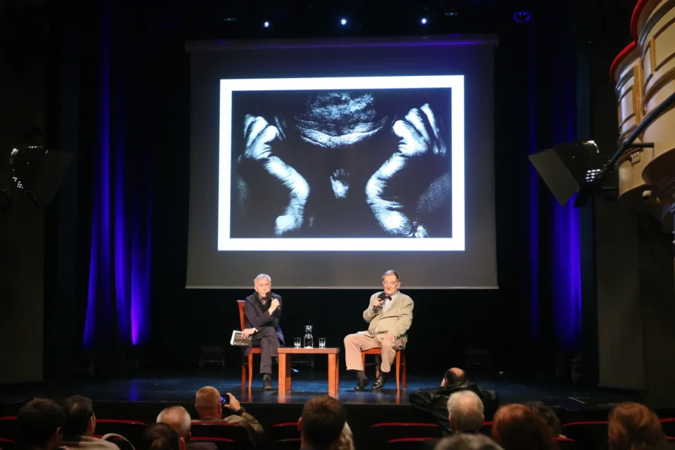 26 06 2014 LUBLIN UL JEZUICKA TEATR STARY SPOTKANIE Z KRZYSZTOFEM GIERALTOWSKIM PROWADZONE PRZEZ LESZKA MADZIKA FOT WOJCIECH NIESPIALOWSKI / TS
