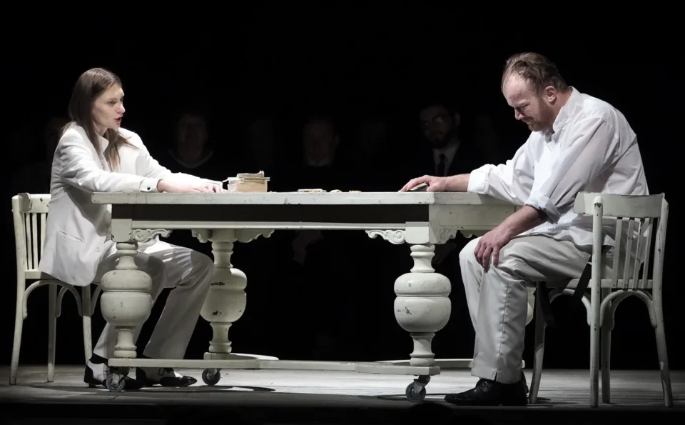 18 12 2015 UL JEZUICKA LUBLIN TEATR STARY SPEKTAKL " IDIOTA " STUDIO TEATRALNE KOLO