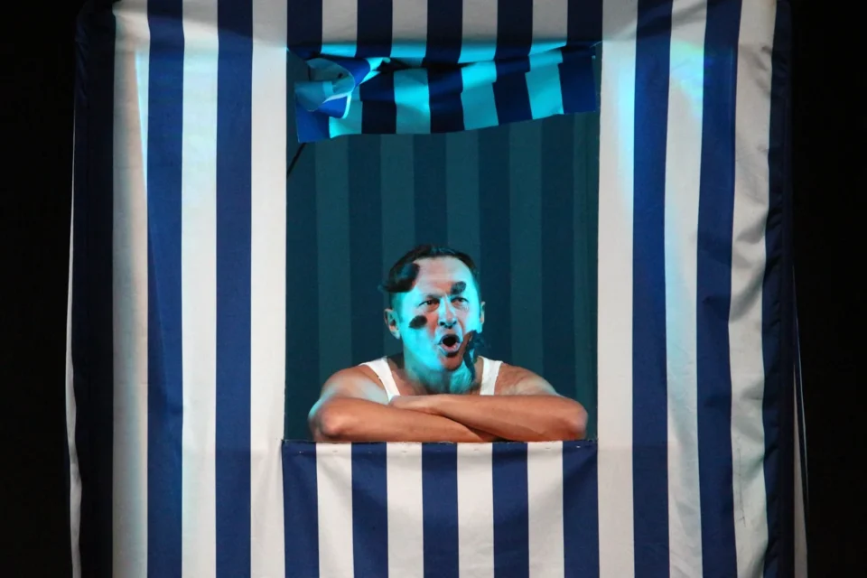 14 12 2012 LUBLIN TEATR STARY WYSTAPIL TEATR IMKA Z PRZEDSTAWIENIEM DZIENNIKI FOT DOROTA AWIORKO - KLIMEK