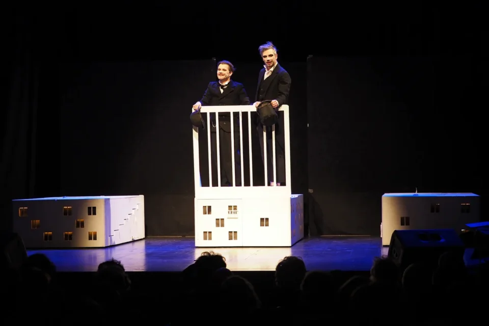 28 05 2015 LUBLIN UL JEZUICKA TEATR STARY JACOBI I LEIDENTAL - TEATR TU I TERAZ W KOPRODUKCJI Z TEATREM POWSZECHNYM IM ZYGMUNTA HUBNERA FOT WOJCIECH NIESPIALOWSKI / TS *** Local Caption *** Edyta Olszówka