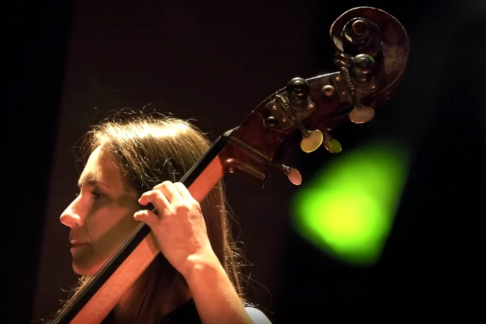 08 10 2015 LUBLIN UL JEZUICKA TEATR STARY KONCERT LUKASZ JEMIOLA TRIO FOT WOJCIECH NIESPIALOWSKI / TS