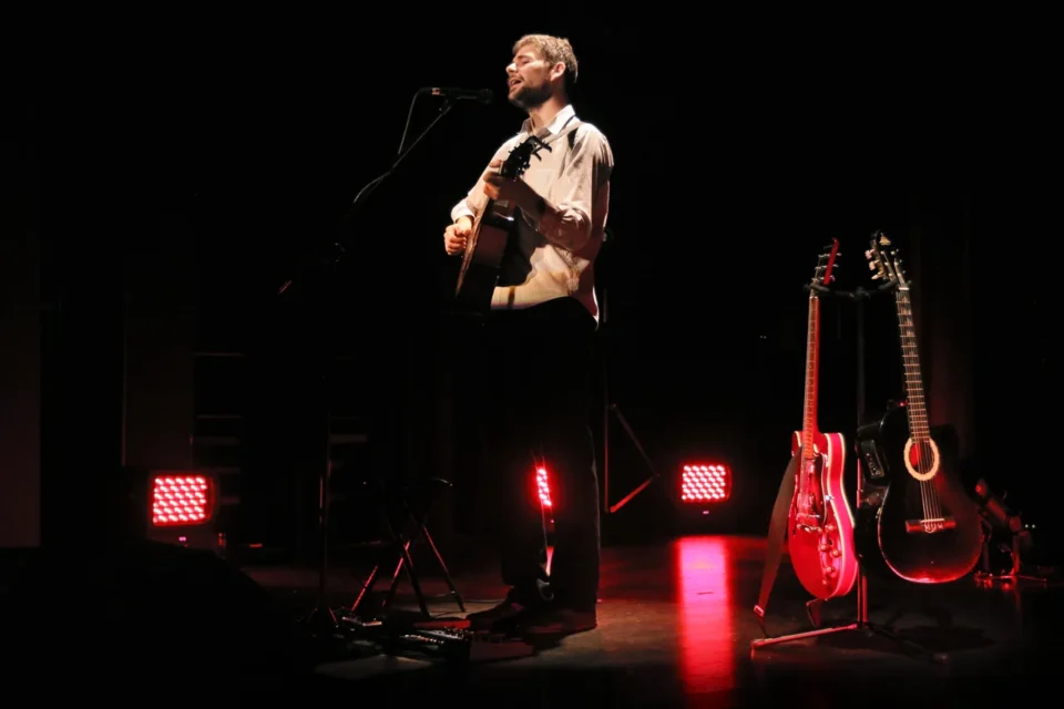 20 11 2013 LUBLIN UL JEZUICKA TEATR STARY KONCERT LUKASZA JEMIOLY FOT WOJCIECH NIESPIALOWSKI  - TS / WYBRANE