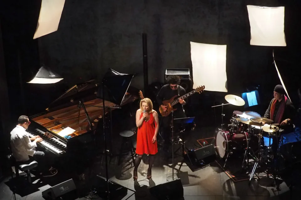 06 04 2017 LUBLIN UL JEZUICKA TEATR STARY KONCERT ANNA MARIA JOPEK & GONZALO RUBALCABA „ MINIONE ” FOT WOJCIECH NIESPIALOWSKI