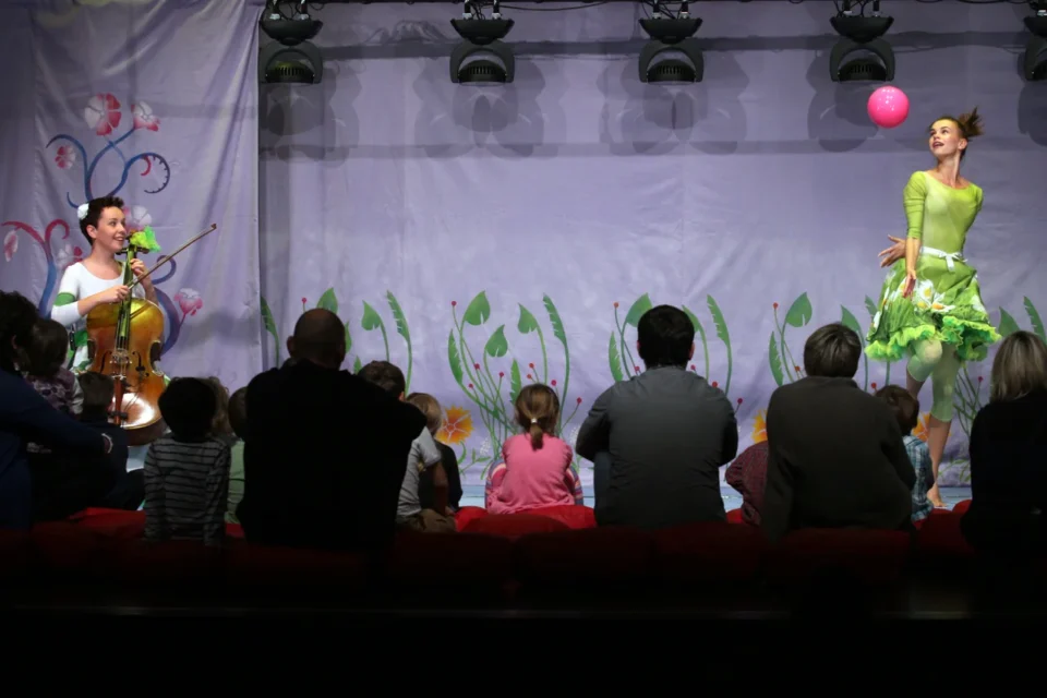 04 11 2012 LUBLIN TEATR STARY TEATR MALEGO WIDZA