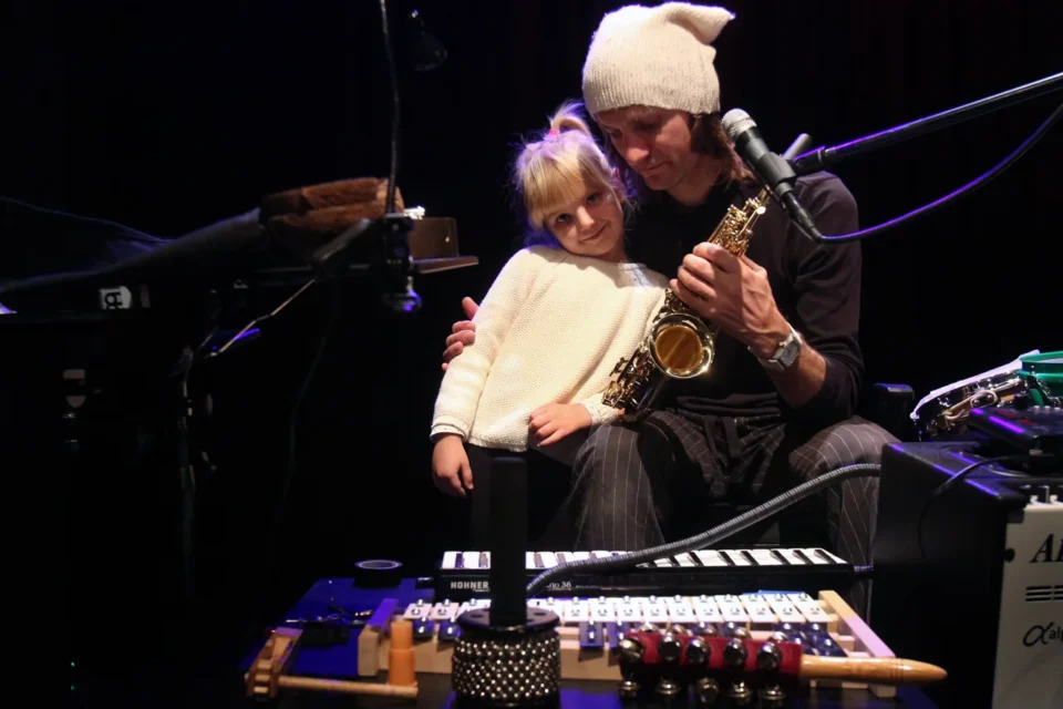 02 12 2012 LUBLIN TEATR STARY BAJKOWA NIEDZIELA  CZYTALA  EDYTA JUNGOWSKA FOT DOROTA AWIORKO - KLIMEK