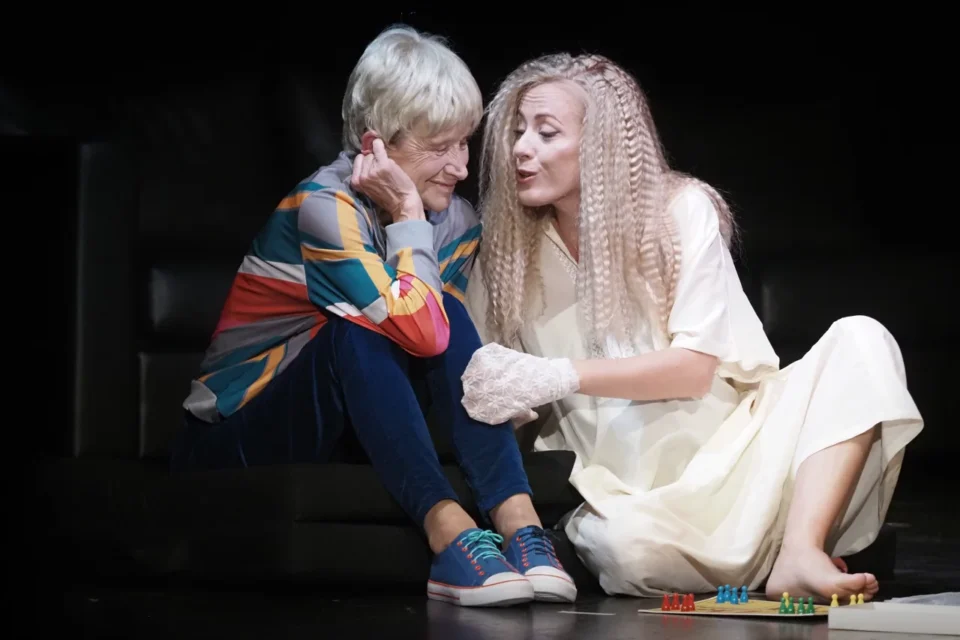 Kimberly Akimbo Fot Wojciech Niespialowski