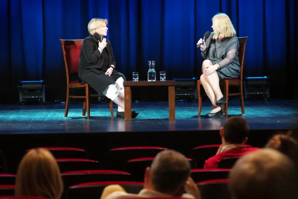 08 06 2015 LUBLIN UL JEZUICKA TEATR STARY KINO W TEATRZE PROWADZENIE: MAGDALENA SENDECKA GOSC: MAGDALENA LAZARKIEWICZ FOT WOJCIECH NIESPIALOWSKI / TS