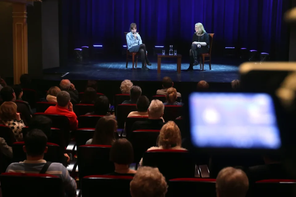 09 03 2015 LUBLIN UL JEZUICKA TEATR STARY KINO W TEATRZE ROZMOWA MAGDALENY SENDECKIEJ Z AGATA TRZEBUCHOWSKA FOT WOJCIECH NIESPIALOWSKI / TS