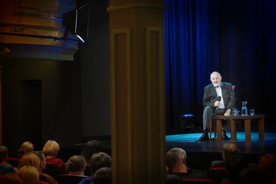 22 02 2016 LUBLIN UL JEZUICKA TEATR STARY KINO W TEATRZE PROWADZENIE MAGDALENA SENDECKA GOSC JANUSZ MAJEWSKI FOT DOROTA AWIORKO