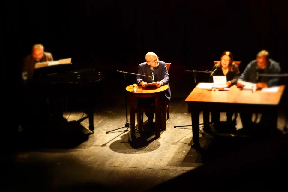 27 11 2015 LUBLIN UL JEZUICKA TEATR STARY KOCHAM PANA