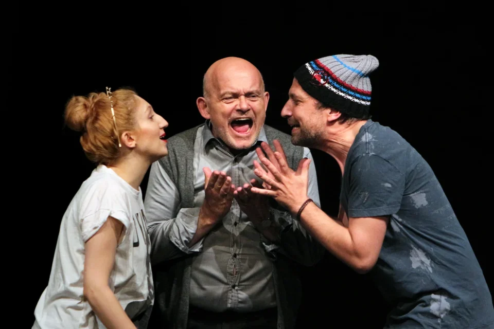 29 06 2013 UL JEZUICKA LUBLIN TEATR STARY SPEKTAKL TEATRU KOMEDIA Reżyseria Adam Ferency FOT DOROTA AWIORKO - KLIMEK