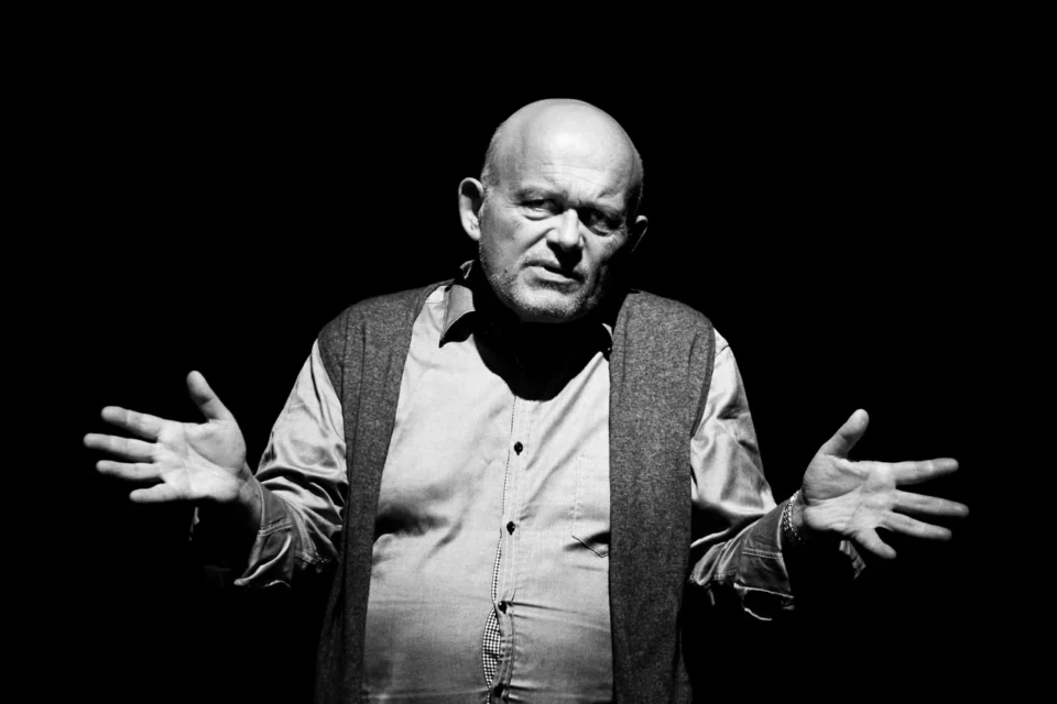 29 06 2013 UL JEZUICKA LUBLIN TEATR STARY SPEKTAKL TEATRU KOMEDIA Reżyseria Adam Ferency FOT DOROTA AWIORKO - KLIMEK