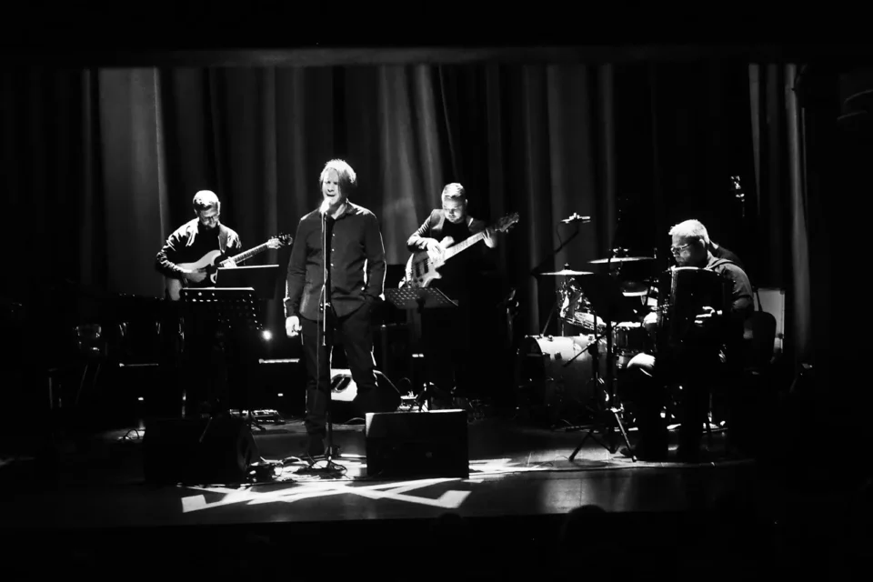 OLYMPUS DIGITAL CAMERA          28 10 2015 UL JEZUICKA LUBLIN TEATR STARY KONCERT FOT DOROTA AWIORKO