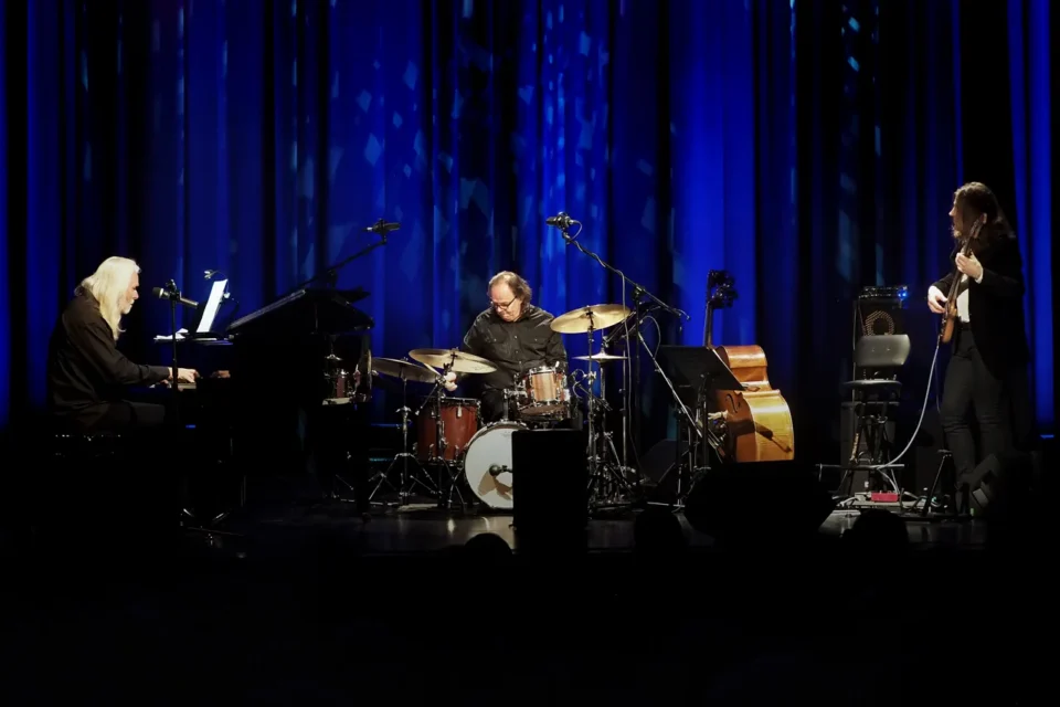 09 11 2016 LUBLIN TEATR STARY Skaldowie na jazzowo / Trio Wojciecha Gogolewskiego Medytacje wiejskiego listonosza jazzowego FOT DOROTA AWIORKO