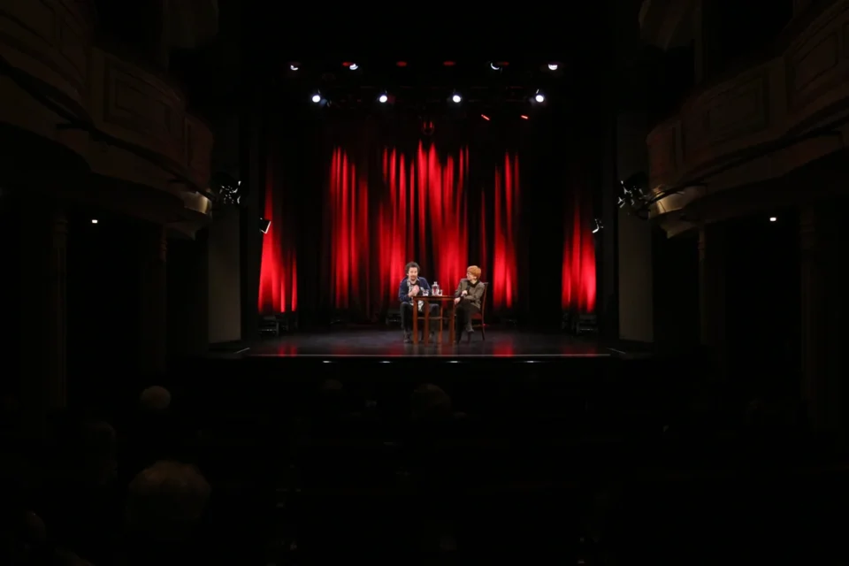 19 11 2012 LUBLIN TEATR STARY ROZMOWA Z REZYSEREM TOMASZEM KONECKIM FOT DOROTA AWIORKO - KLIMEK