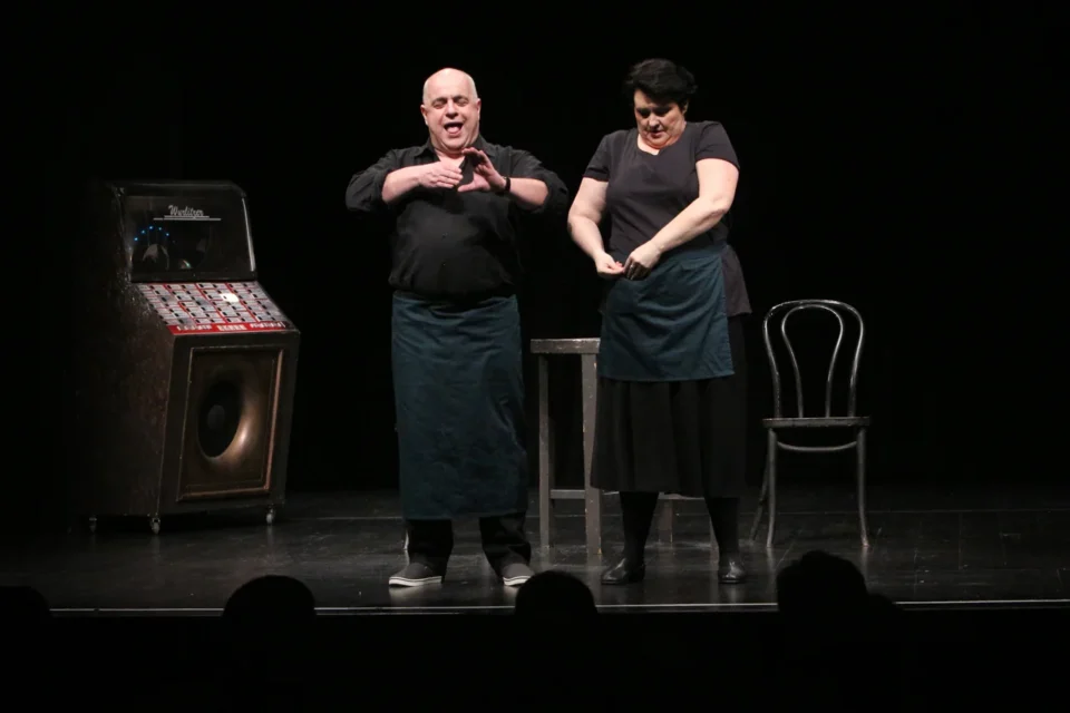 09 02 2013 UL JEZUICKA LUBLIN TEATR STARY SPEKTAKL TEATR KOREZ 2 FOT DOROTA AWIORKO - KLIMEK