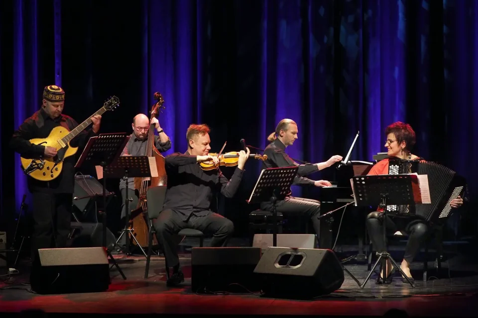 15 02 2017 LUBLIN UL JEZUICKA TEATR STARY KONCERT KWINTET TANGUILLO „ LIBERTANGO ” FOT WOJCIECH NIESPIALOWSKI