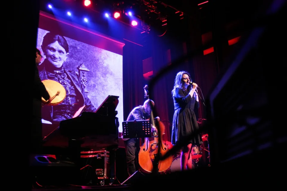 09.10.2013 LUBLIN UL JEZUICKA TEATR STARY KONCERT Leny Piekniewskiej FOT DOROTA AWIORKO - KLIMEK