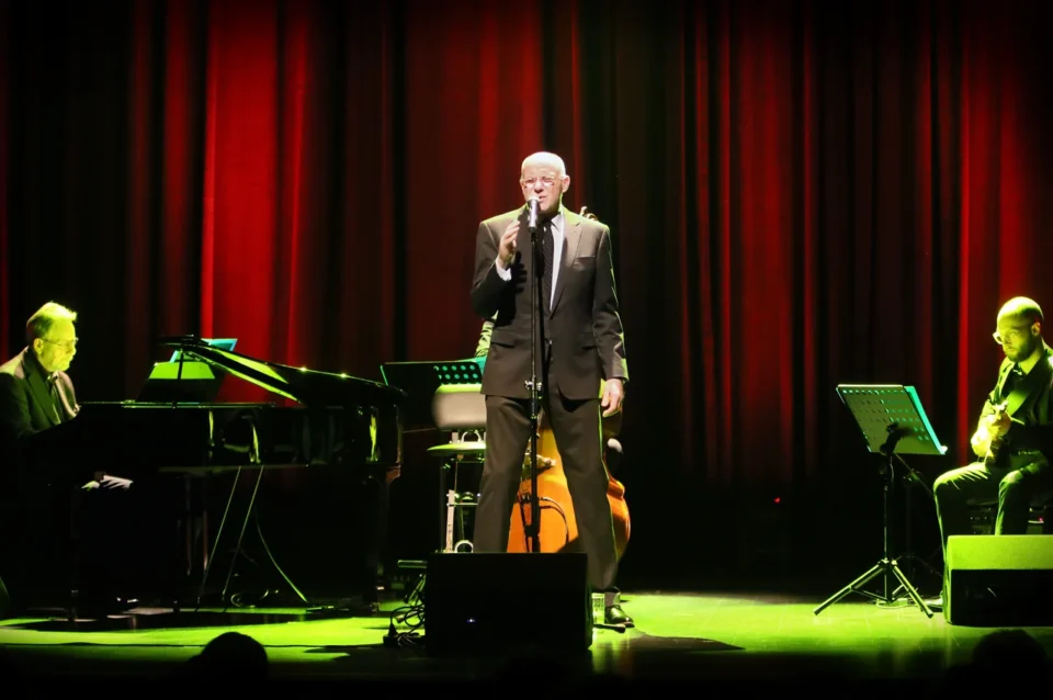 22 01 2014 LUBLIN UL JEZUICKA TEATR STARY KONCERT PIOTRA MACHALICY FOT WOJCIECH NIESPIALOWSKI / TS