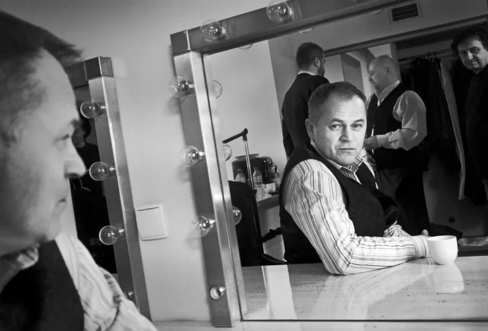 27 02 2016 UL JEZUICKA TEATR STARY MARATON SCENICZNY TEATRU KTO "ATRAMENT DLA LEWORECZNYCH . KOMEDIA ABSURDALNA" "SWIECI TEGO TYGODNIA. KOMEDIA OBYCZAJOWA" " TEATR TELEWIZJI. KOMEDIA KRYMINALNA " FOT WOJCIECH NIESPIALOWSKI / TS