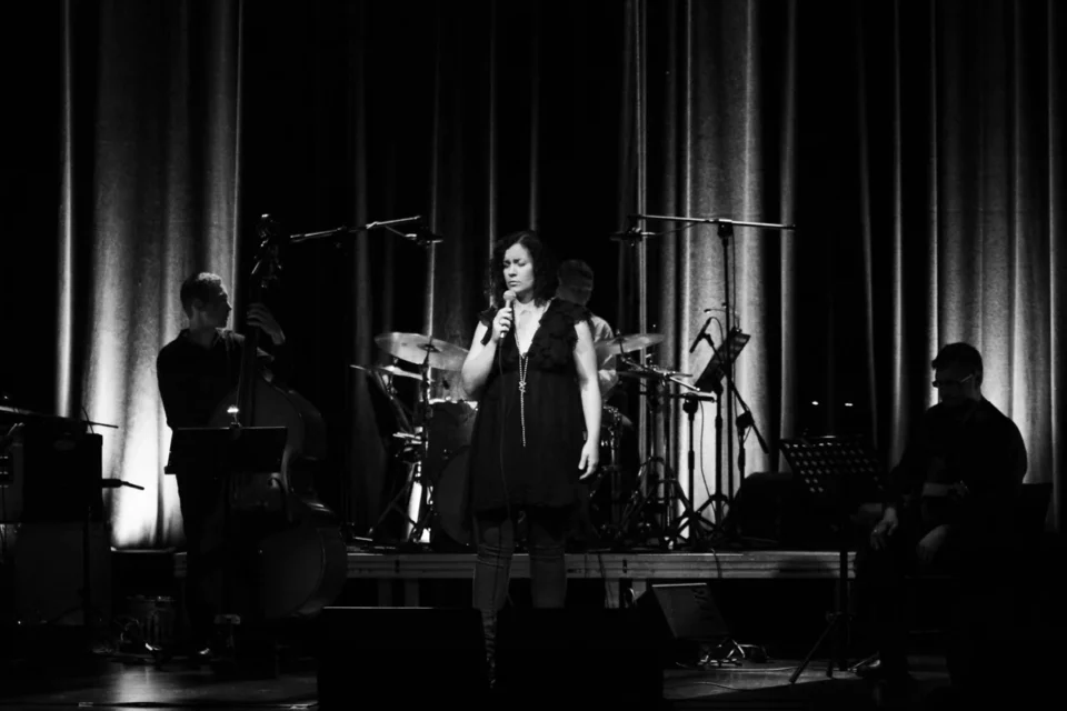 18.09.2013 LUBLIN UL JEZUICKA TEATR STARY KONCERT Aniay Michalowskiej FOT DOROTA AWIORKO - KLIMEK