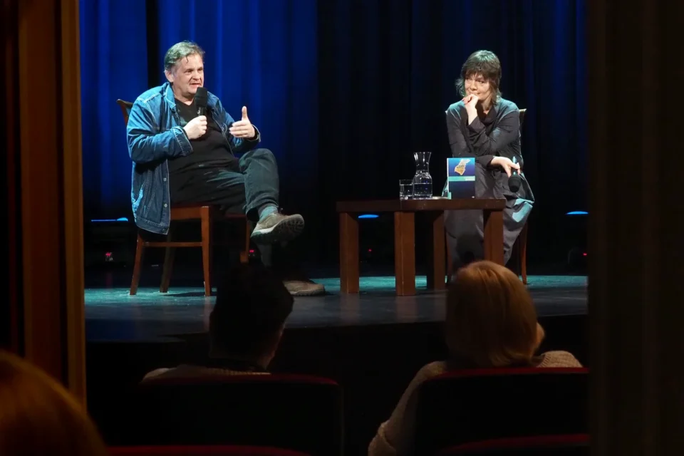 OLYMPUS DIGITAL CAMERA          03 11 2015 TEATR STARY BITWA O KULTURE GOSC JAROSLAW MIKOLAJEWSKI PROWADZENIE GRAZYNA LUTOSLAWSKA FOT DOROTA AWIORKO