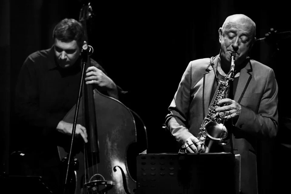 30 11 2016 LUBLIN TEATR STARY Henryk Miskiewicz & Marcin Wasilewski Trio Lyrics FOT DOROTA AWIORKO