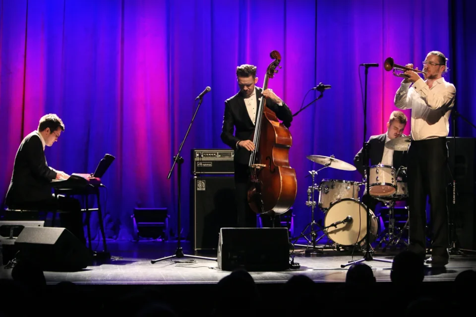 24 09 2014 LUBLIN UL JEZUICKA TEATR STARY KONCERT WOJTEK MAZOLEWSKI QUINTET  FOT WOJCIECH NIESPIALOWSKI / TS