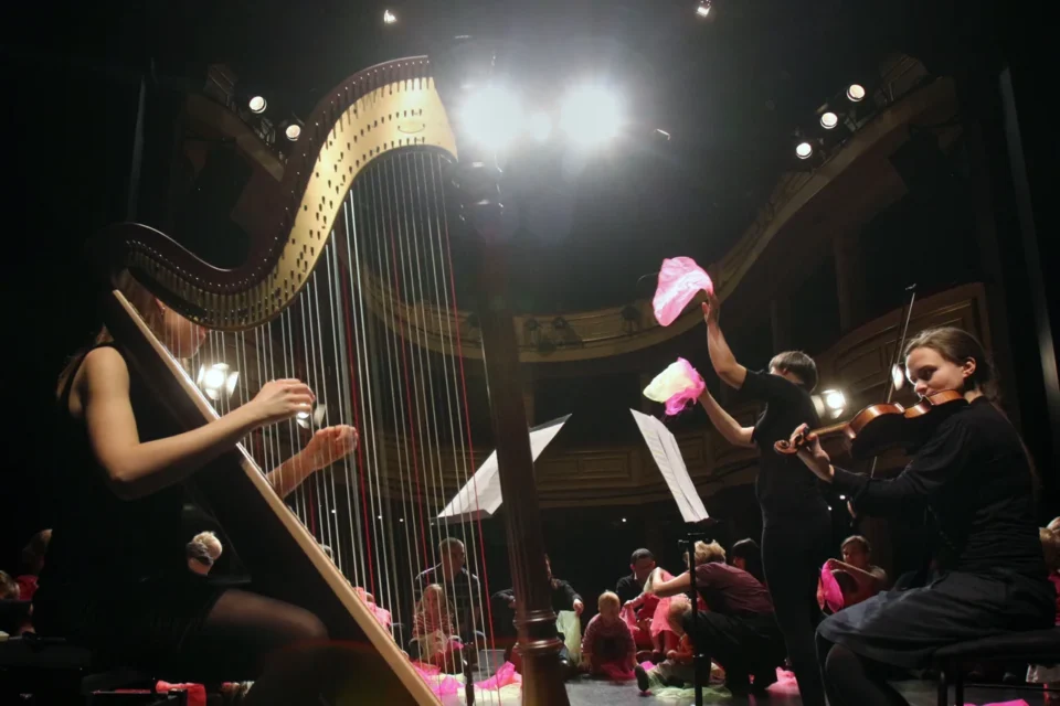 25 11 2012 LUBLIN MALA MUZYKA PROWADZENIE EWA KUSZEWSKA FOT DOROTA AWIORKO - KLIMEK