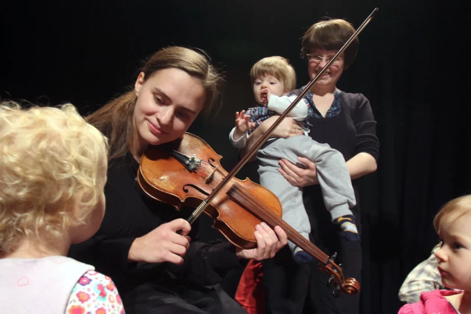 25 11 2012 LUBLIN MALA MUZYKA PROWADZENIE EWA KUSZEWSKA FOT DOROTA AWIORKO - KLIMEK