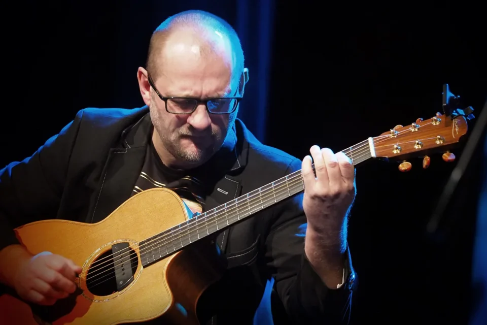 20 04 2016 LUBLIN UL JEZUICKA TEATR STARY KONCERT  " CELULOID " - MAREK NAPIORKOWSKI I ARTUR LESICKI FOT WOJCIECH NIESPIALOWSKI / TS
