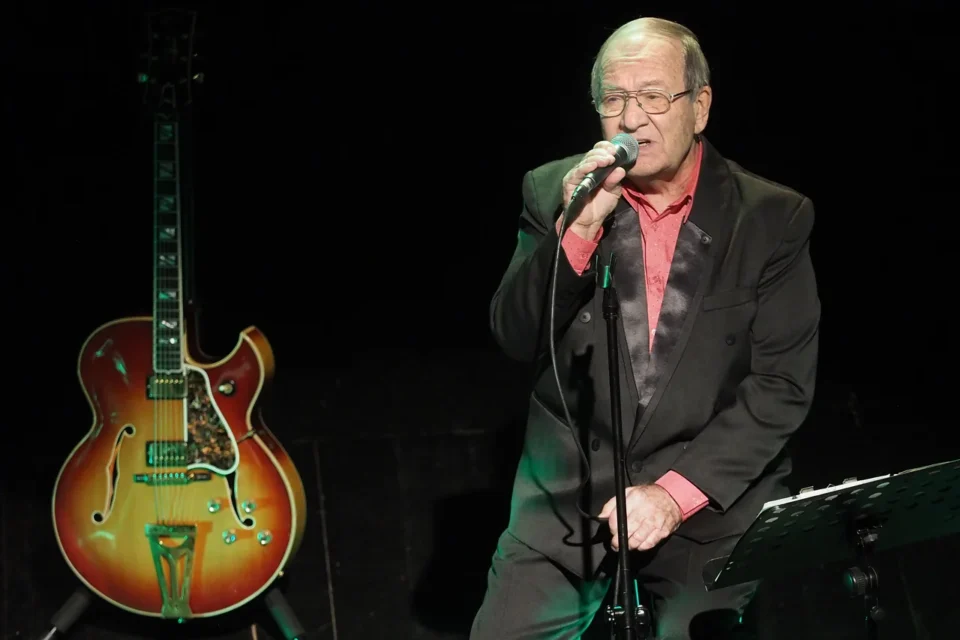 31 12 2016 LUBLIN UL JEZUICKA TEATR STARY KONCERT KONCERT SYLWESTROWY ANDRZEJ DABROWSKI I MAREK NAPIORKOWSKI /  FOT WOJCIECH NIESPIALOWSKI