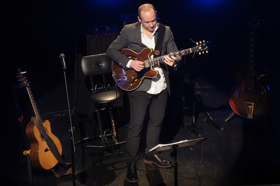 31 12 2016 LUBLIN UL JEZUICKA TEATR STARY KONCERT KONCERT SYLWESTROWY ANDRZEJ DABROWSKI I MAREK NAPIORKOWSKI /  FOT WOJCIECH NIESPIALOWSKI