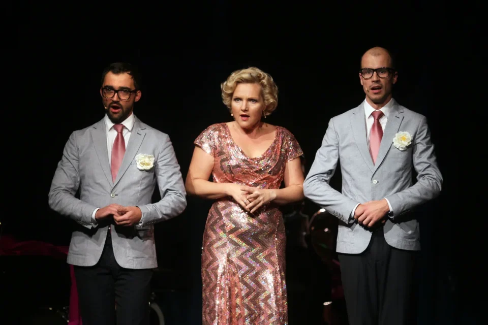 04.10.2013 LUBLIN UL JEZUICKA TEATR STARY Teatr Narodowy Siodlo Pegaza FOT DOROTA AWIORKO - KLIMEK