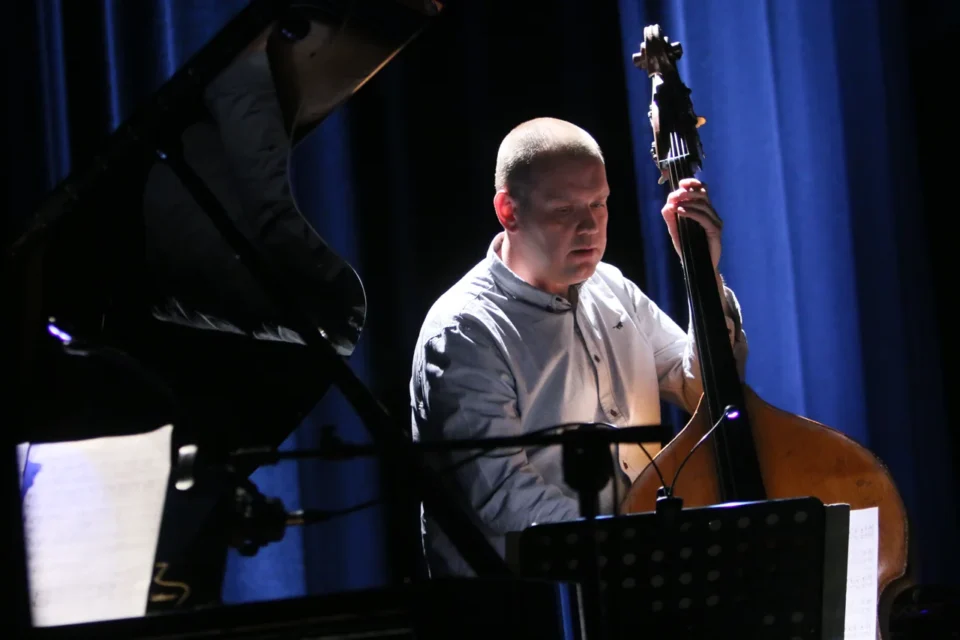 05 03 2014 LUBLIN UL JEZUICKA TEATR STARY KONCERT NEW BONE - FOLLOW ME FOT WOJCIECH NIESPIALOWSKI / TS