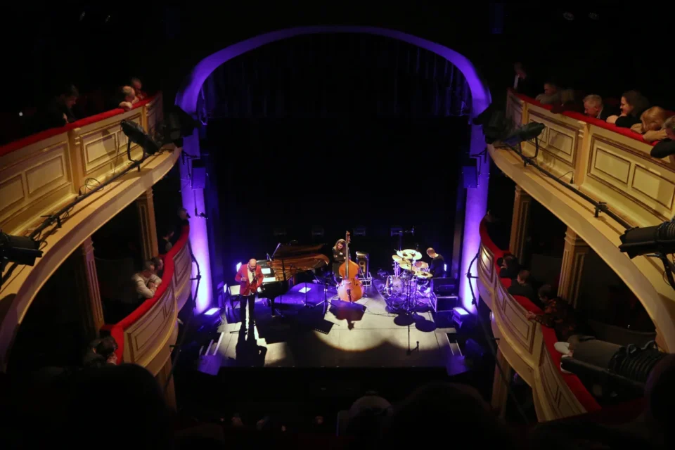 14 01 2015 LUBLIN JEZUICKA TEATR STARY KONCERT WLODEK PAWLIK TRIO FOT WOJCIECH NIESPIALOWSKI / TS