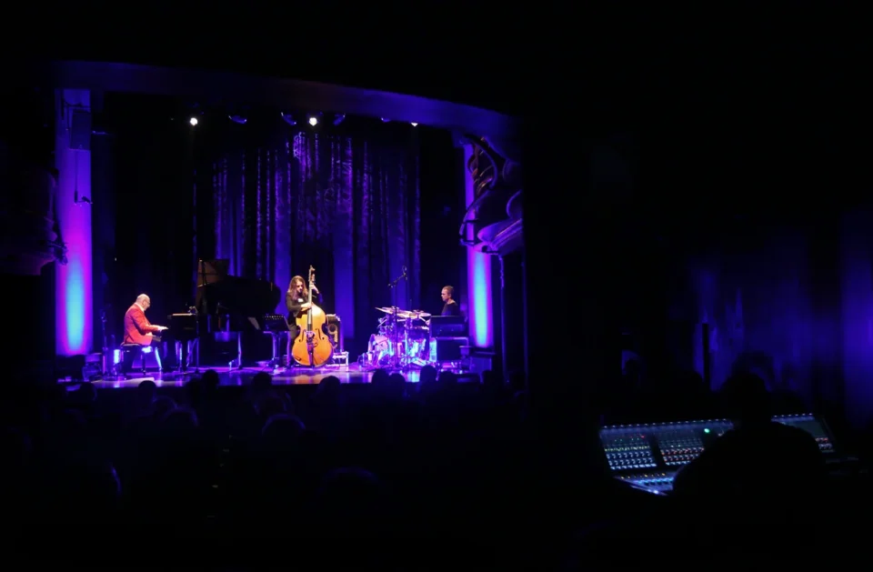 14 01 2015 LUBLIN JEZUICKA TEATR STARY KONCERT WLODEK PAWLIK TRIO FOT WOJCIECH NIESPIALOWSKI / TS