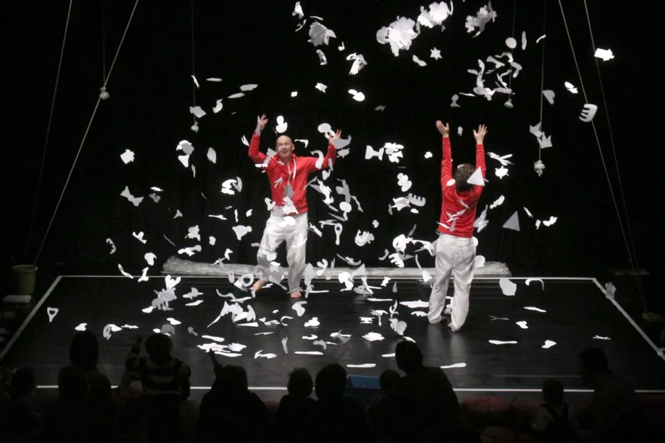 13 01 2013 LUBLIN UL JEZUICKA TEATR STARY TEATR PODLOGOWO LALE FOT DOROTA AWIORKO - KLIMEK