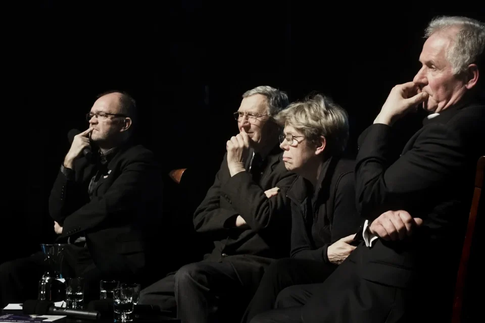 17 03 2017 LUBLIN UL JEZUICKA TEAT STARY Ponad Granicami Solidarnosc czy to jeszcze dzis cos znaczy Prowadzenie Tomasz Dostatni OP GOSCIE Andrzej Sokolowski Zbigniew Bujak Danuta Kuron FOT DOROTA AWIORKO