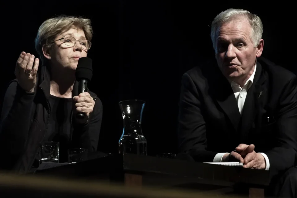 17 03 2017 LUBLIN UL JEZUICKA TEAT STARY Ponad Granicami Solidarnosc czy to jeszcze dzis cos znaczy Prowadzenie Tomasz Dostatni OP GOSCIE Andrzej Sokolowski Zbigniew Bujak Danuta Kuron FOT DOROTA AWIORKO